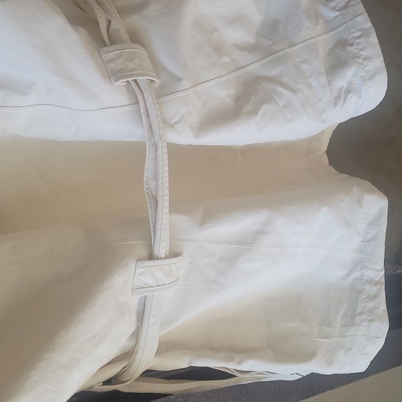 NORTH FACE Rain coat. Ivory color - Picture 6 of 10